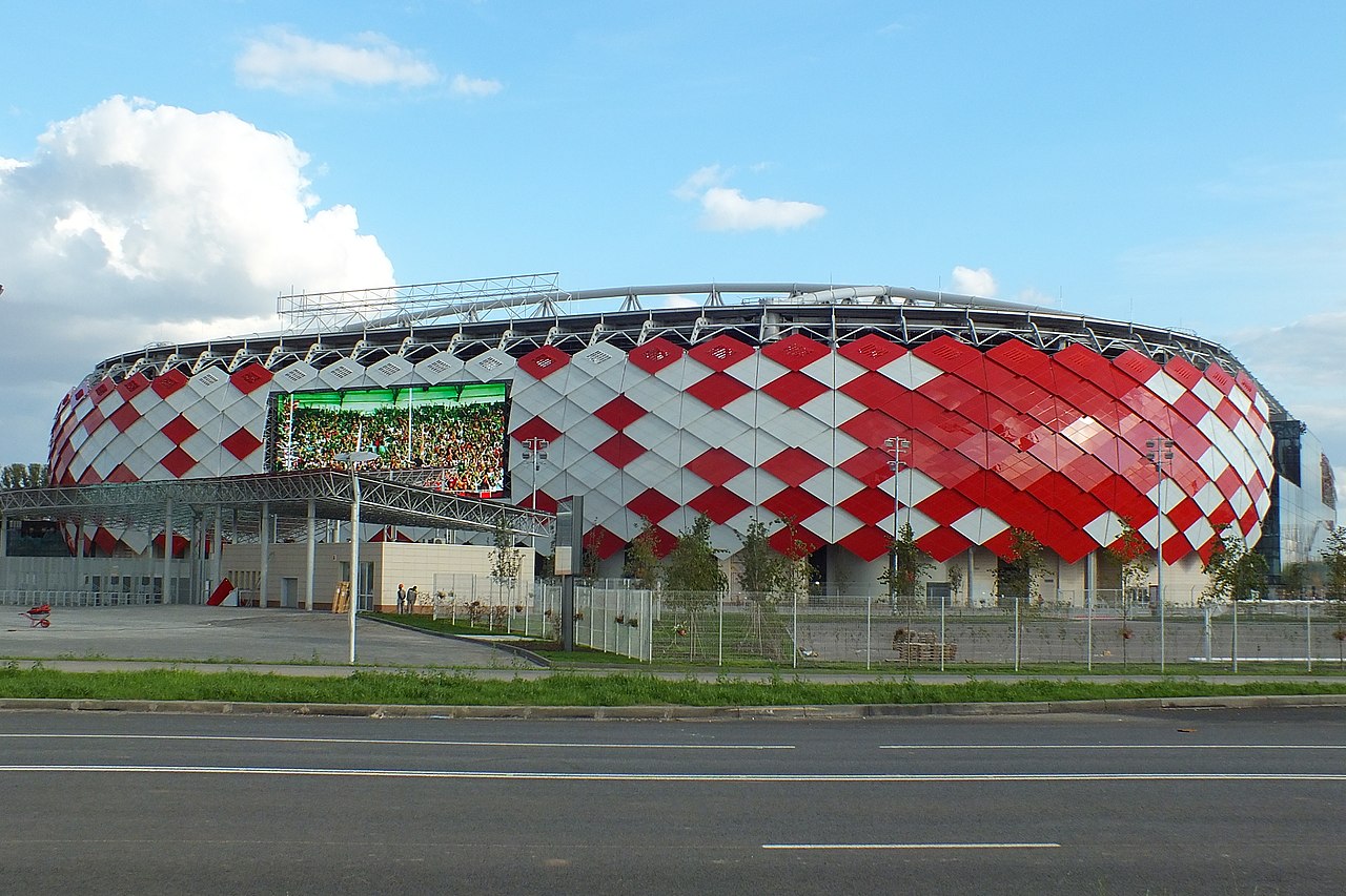 1280px-Spartak_stadium_Otkrytiye_Arena_23_August_2014.JPG